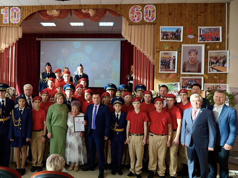 Первой школе г. Балабаново исполнилось 60 лет со дня её основания.
