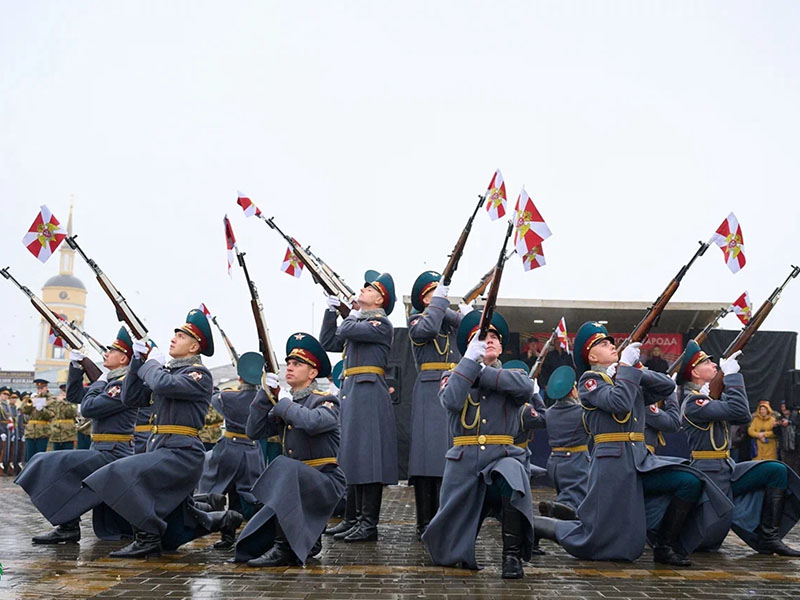 84 года боровская земля помнит подвиг дзержинцев.