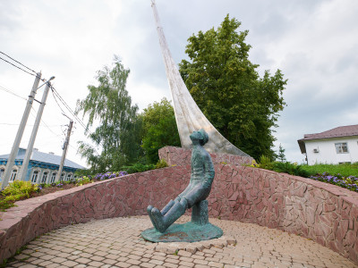 Памятник К.Э.Циолковскому.