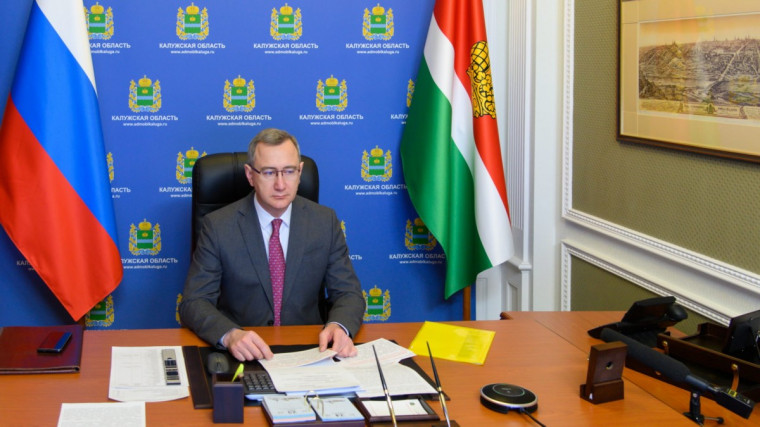 Владислав Шапша: «В ближайшие три года мы все госуслуги должны начать оказывать в дистанционном виде. Это абсолютно неотъемлемая часть нашей жизни». Владислав Шапша: «В ближайшие три года мы все госуслуги должны начать оказывать в дистанционном виде. Это абсолютно неотъемлемая часть нашей жизни».