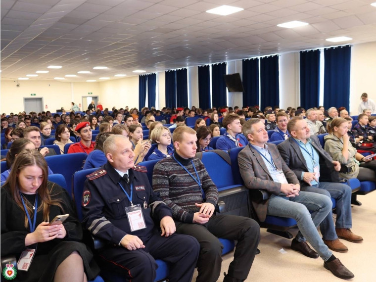На площадке пятой школы г. Балабаново прошел Муниципальный форум движения «Первые».